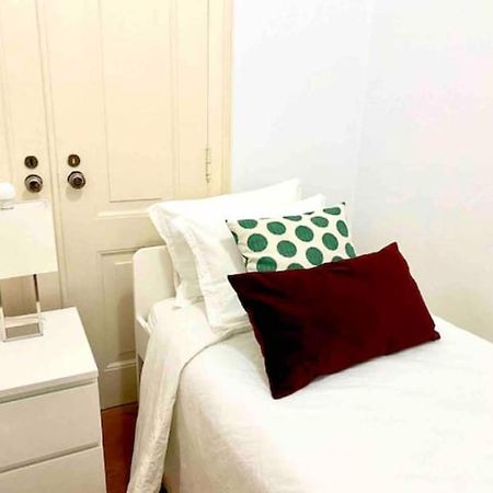 Romantic Chiado 7 -Private Small Single Room With No Outside Window 리스본 외부 사진