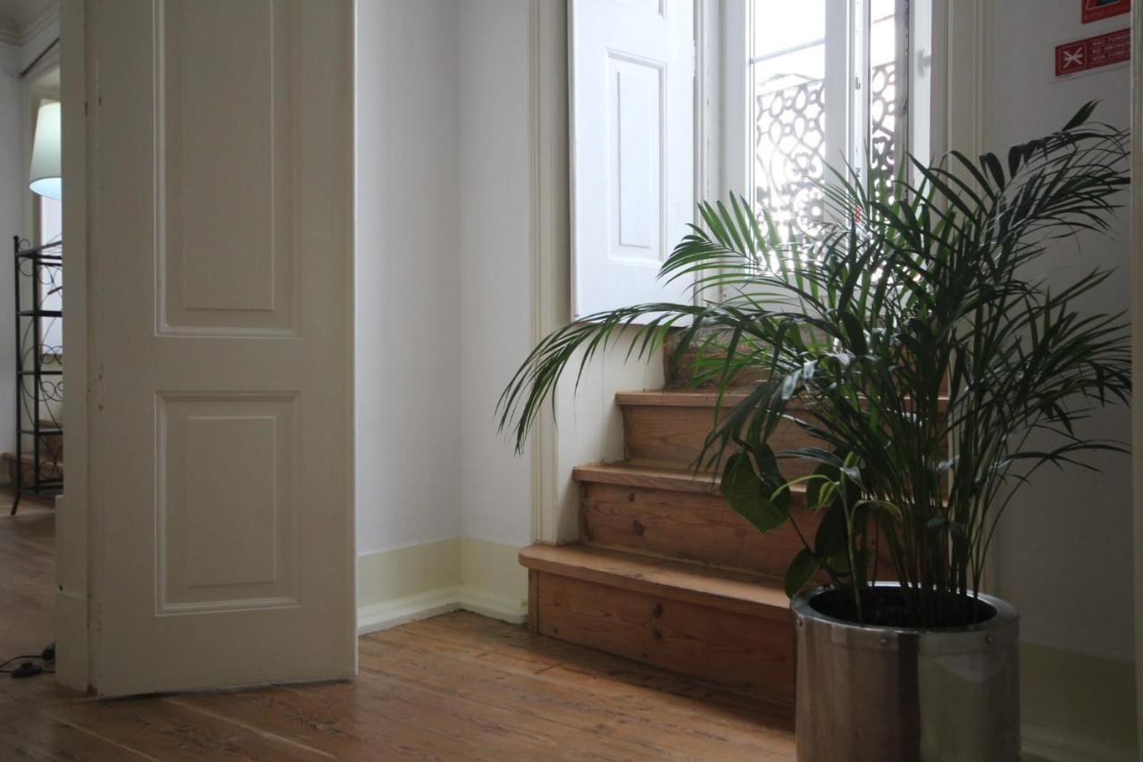 Romantic Chiado 7 -Private Small Single Room With No Outside Window 리스본 외부 사진