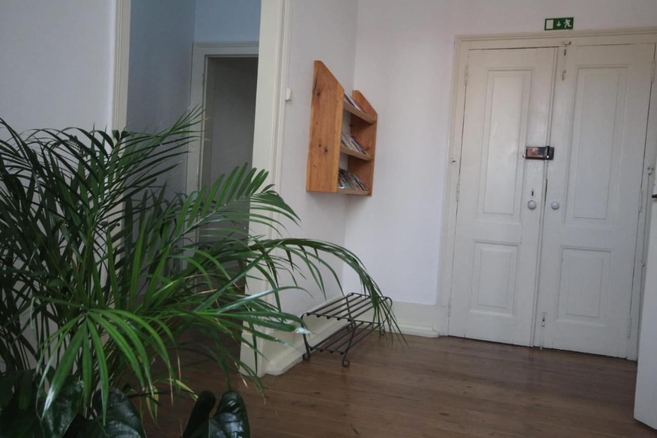 Romantic Chiado 7 -Private Small Single Room With No Outside Window 리스본 외부 사진